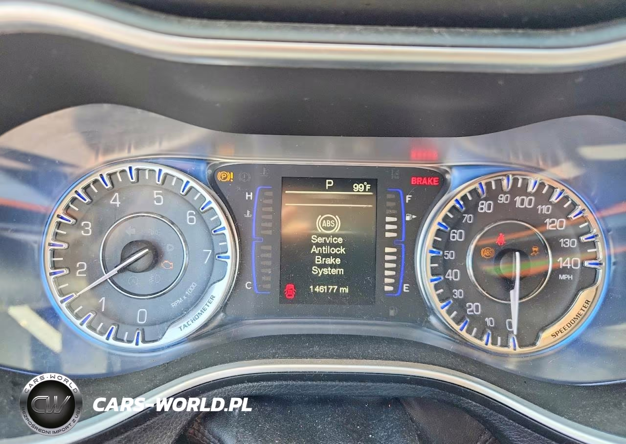 2015 Chrysler 200 Limited VIN:1C3CCCABXFN586020 - 9