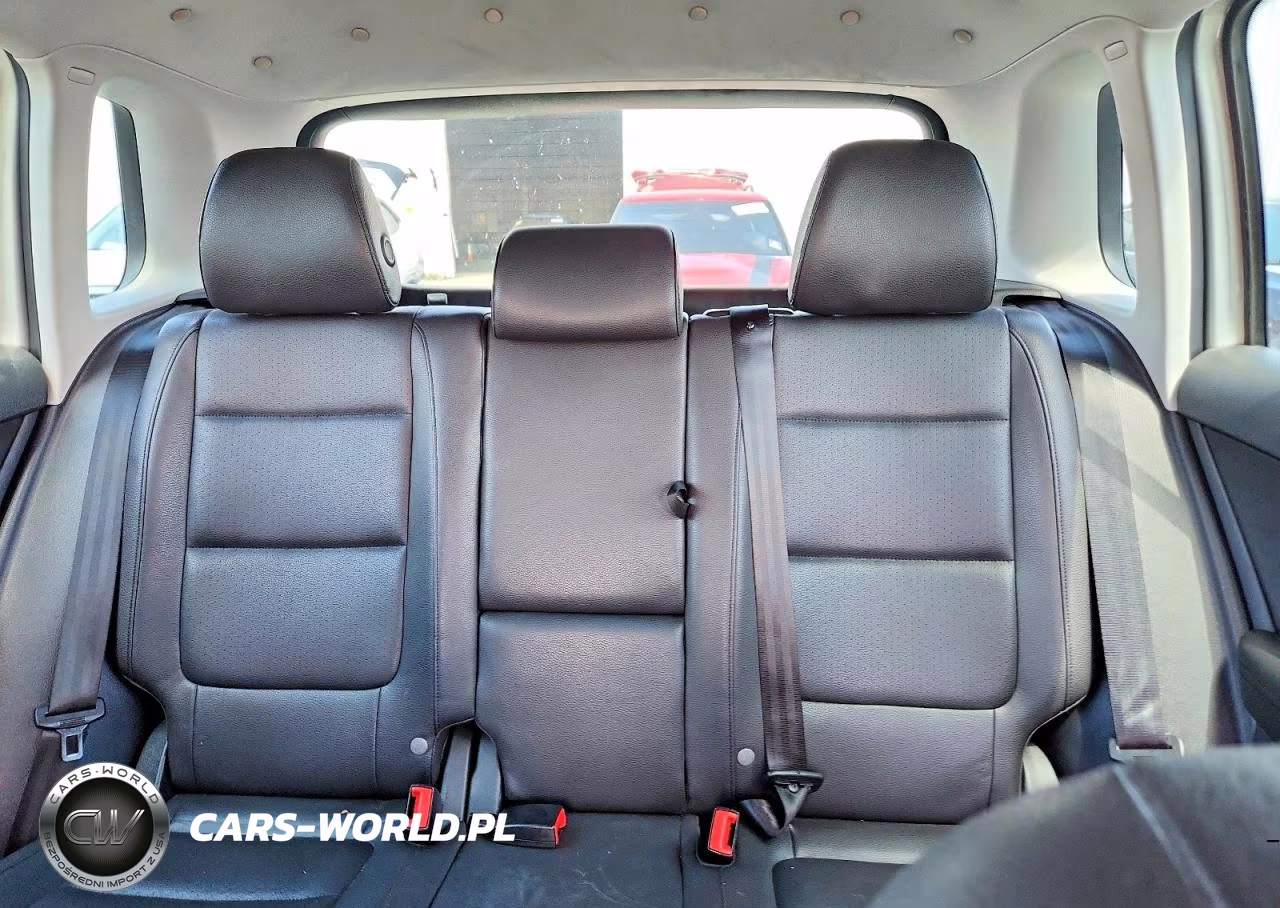 2012 Volkswagen Tiguan S VIN:WVGAV7AX6CW515625 - 10