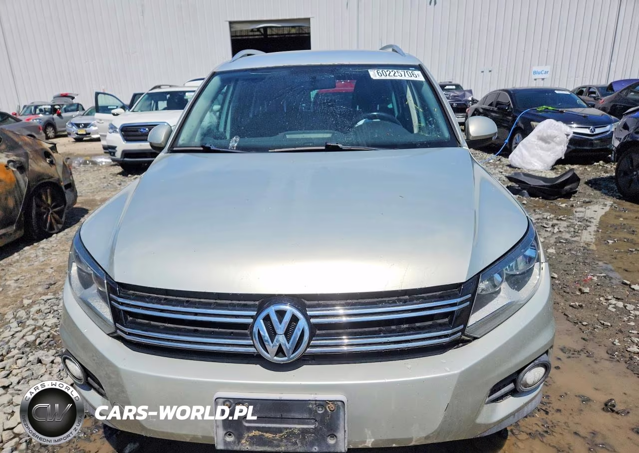 2012 Volkswagen Tiguan S VIN:WVGAV7AX6CW515625 - 5
