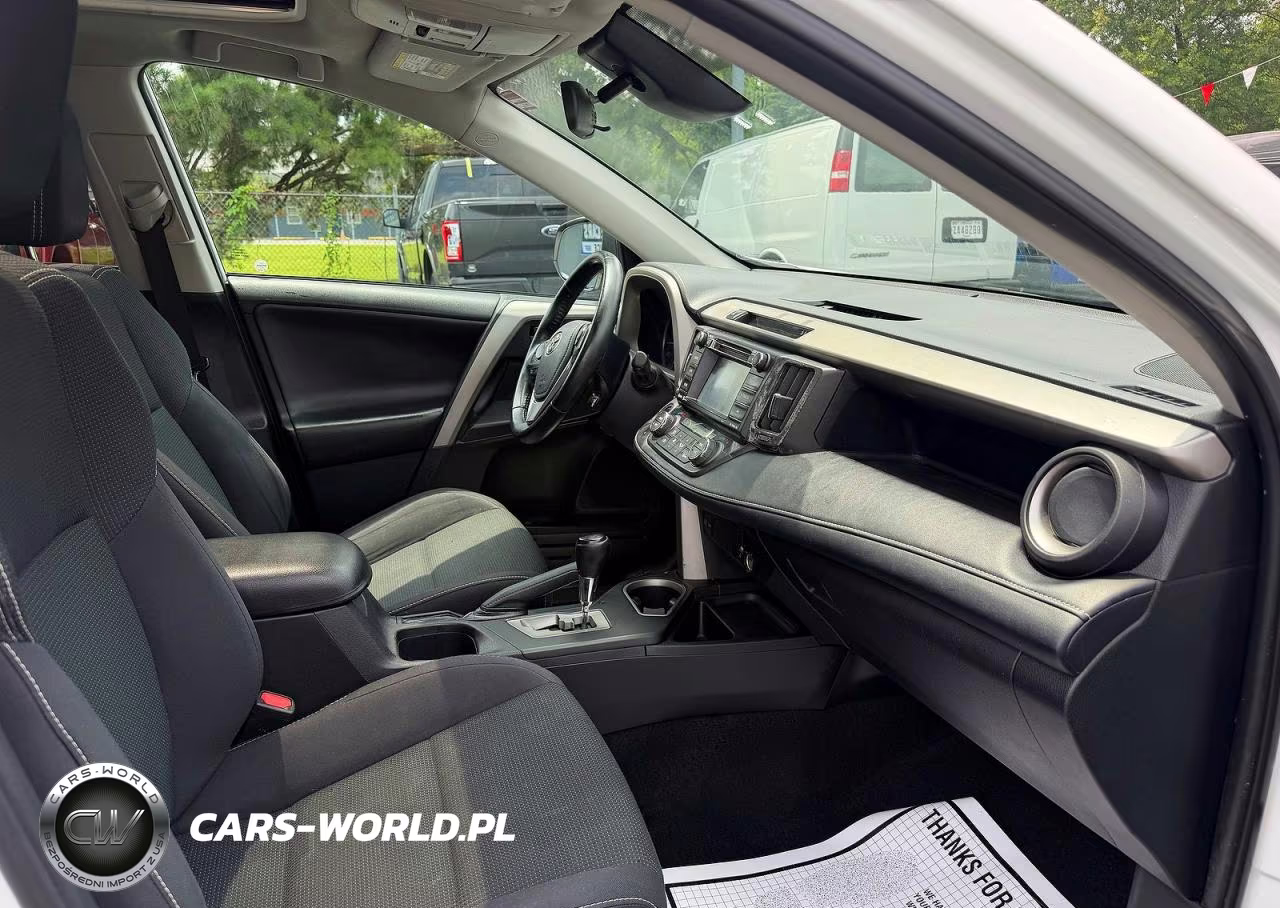 2018 Toyota Rav4 Xle VIN:2T3WFREV2JW447380 - 5