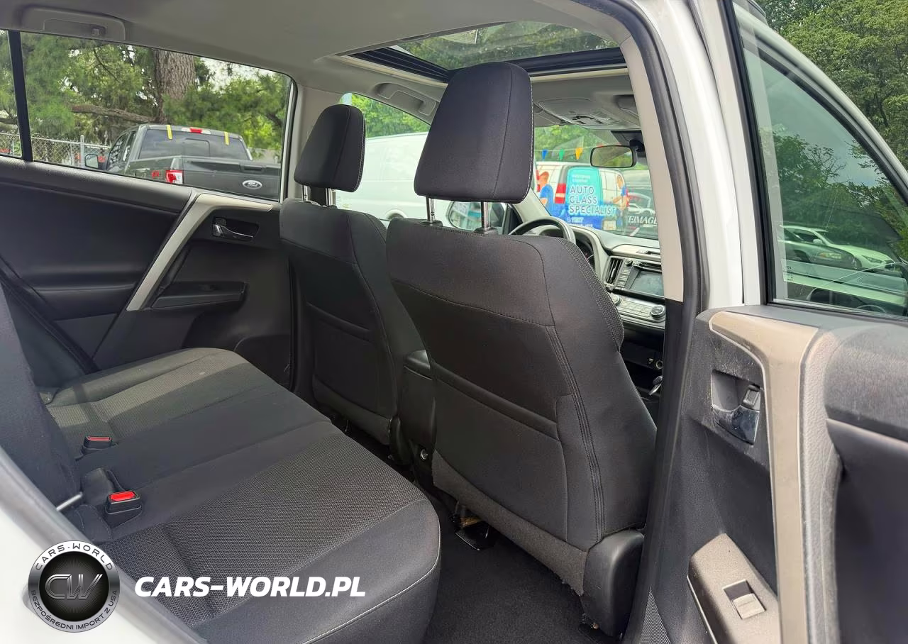 2018 Toyota Rav4 Xle VIN:2T3WFREV2JW447380 - 6