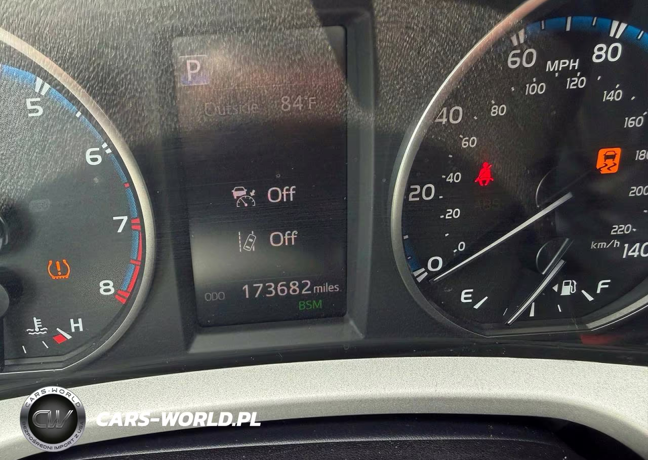 2018 Toyota Rav4 Xle VIN:2T3WFREV2JW447380 - 8