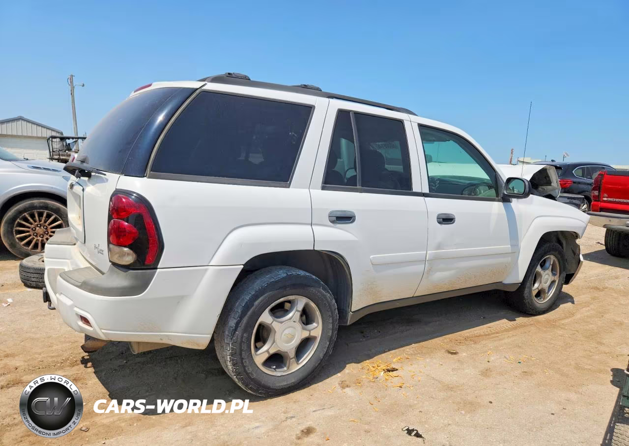 2008 Chevrolet Trailblazer Ls VIN:1GNDT13S882237046 - 3