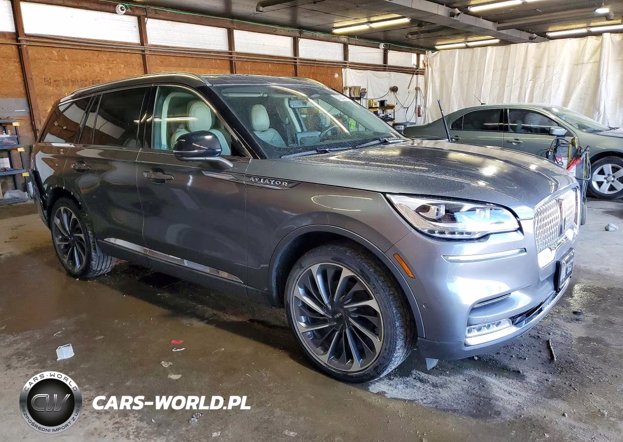 2021 Lincoln Aviator Reserve VIN:5LM5J7XC2MGL10121 - 4
