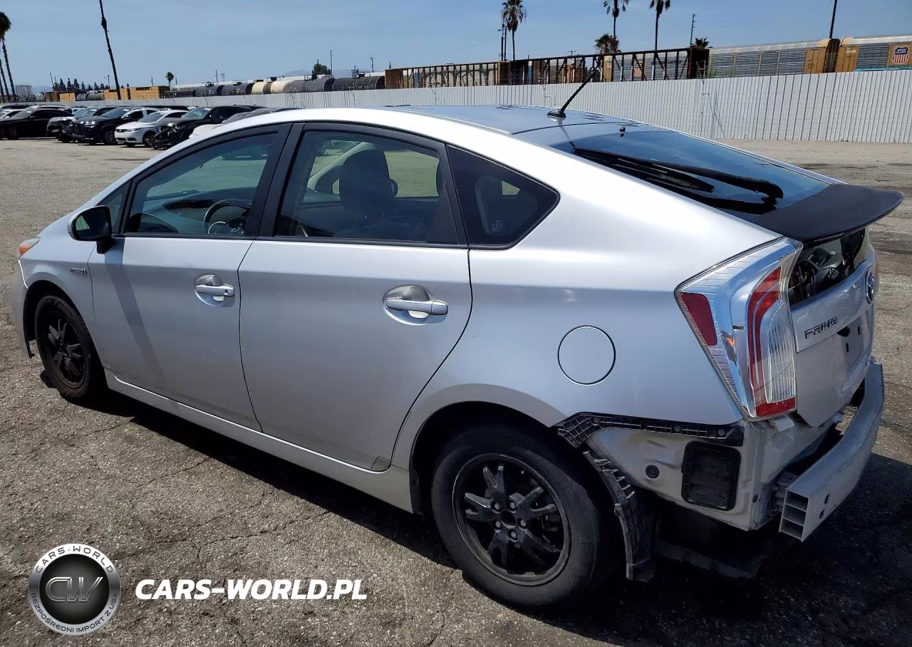 2014 Toyota Prius Two VIN:JTDKN3DU8E1775754 - 2