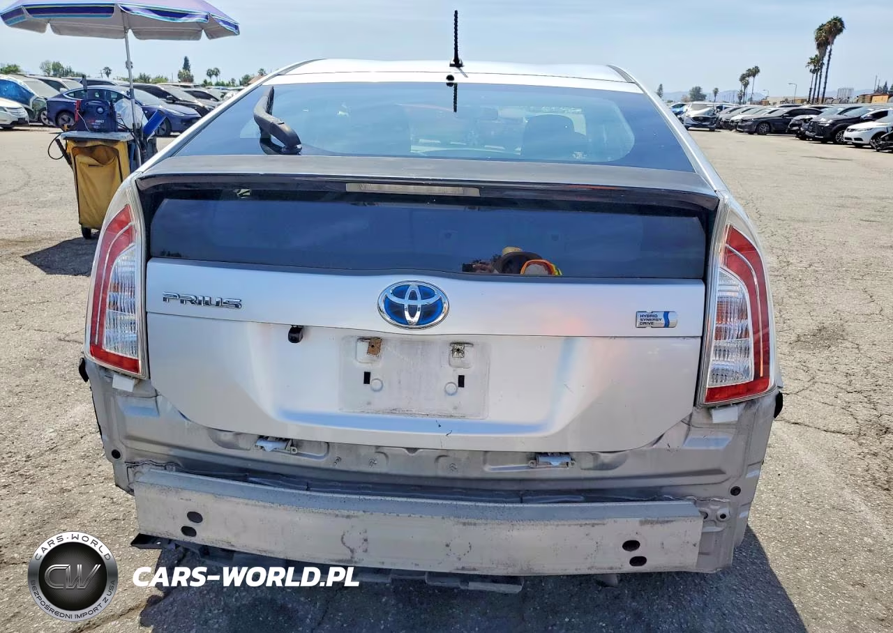 2014 Toyota Prius Two VIN:JTDKN3DU8E1775754 - 6