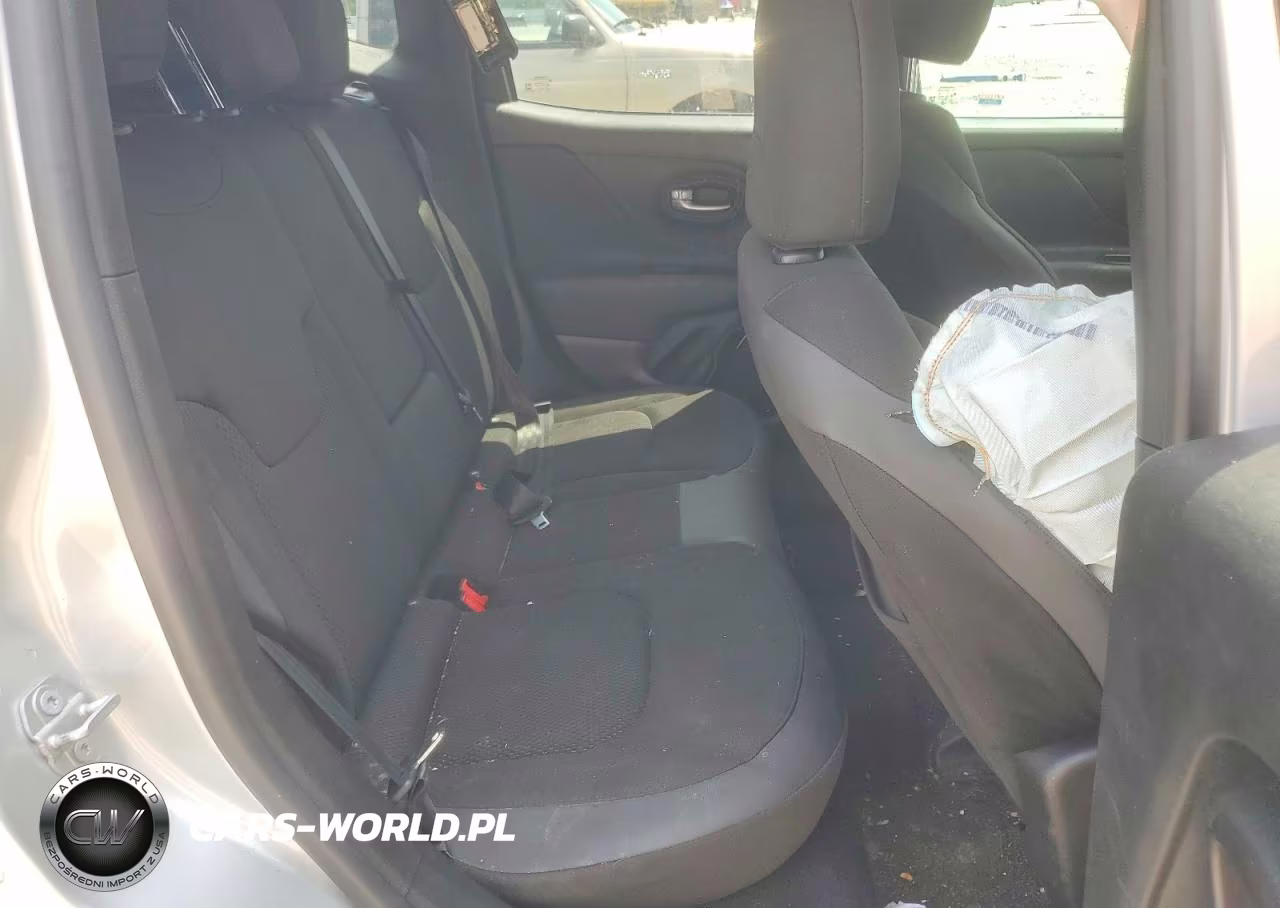 2018 Jeep Renegade Latitude VIN:ZACCJABB0JPH92189 - 11