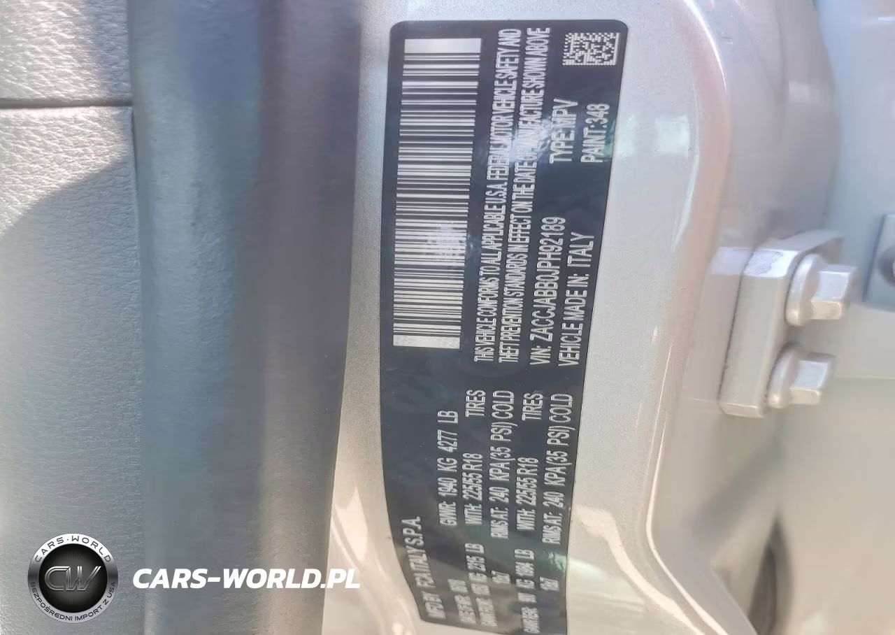 2018 Jeep Renegade Latitude VIN:ZACCJABB0JPH92189 - 13