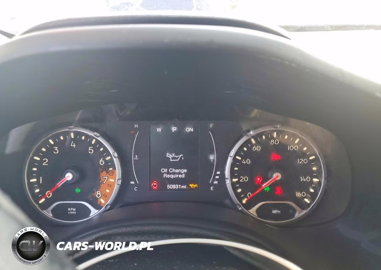 2018 Jeep Renegade Latitude VIN:ZACCJABB0JPH92189 - 9