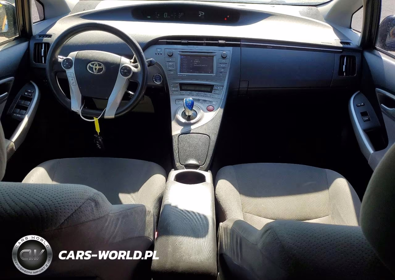 2013 Toyota Prius Three VIN:JTDKN3DU4D1715081 - 8