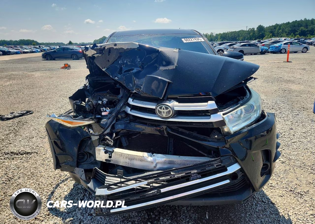 2017 Toyota Highlander Le VIN:5TDZARFH2HS031975 - 5