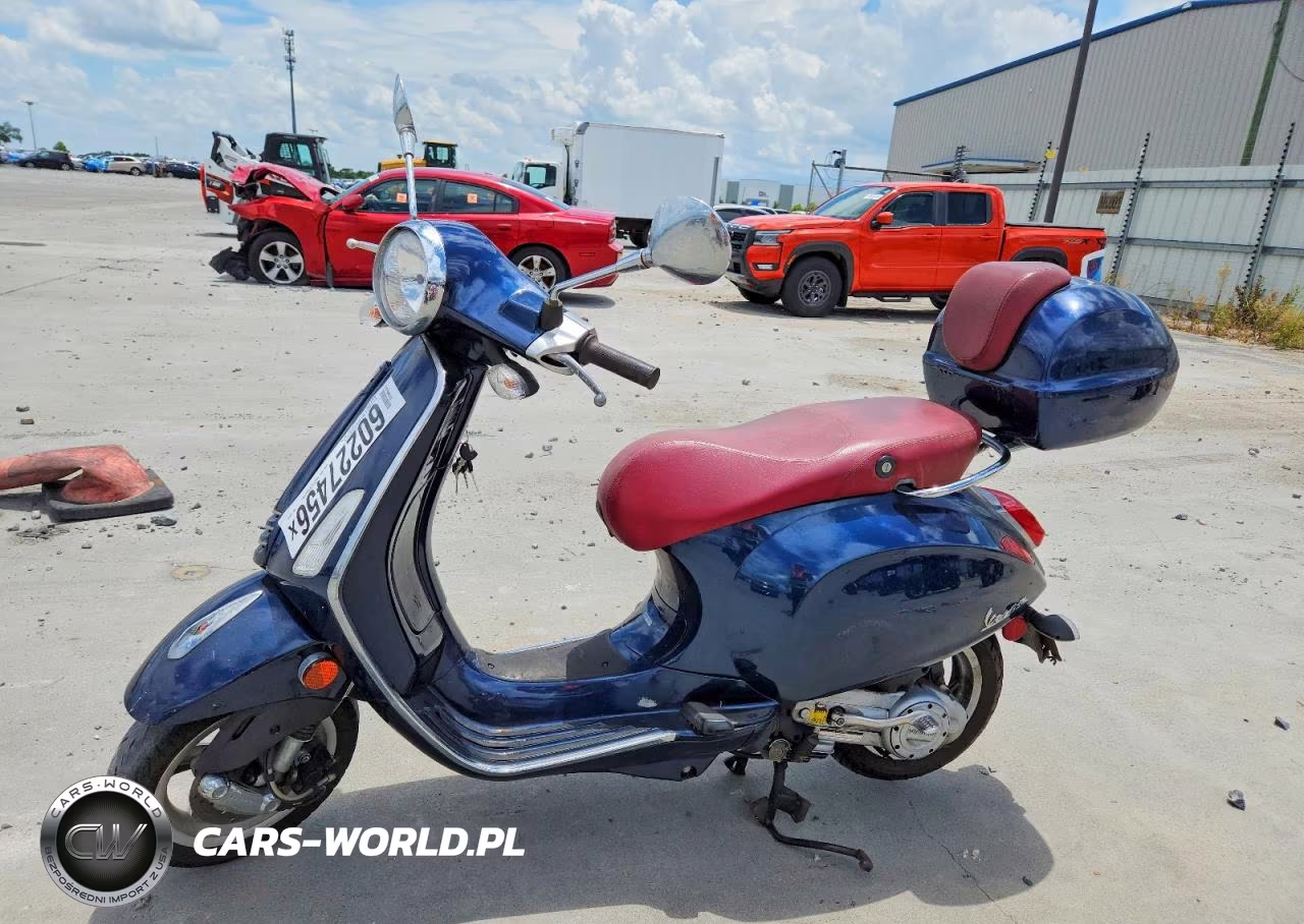 2015 Vespa Primavera 50 4V Ie VIN:ZAPC536B4F5100184 - 3