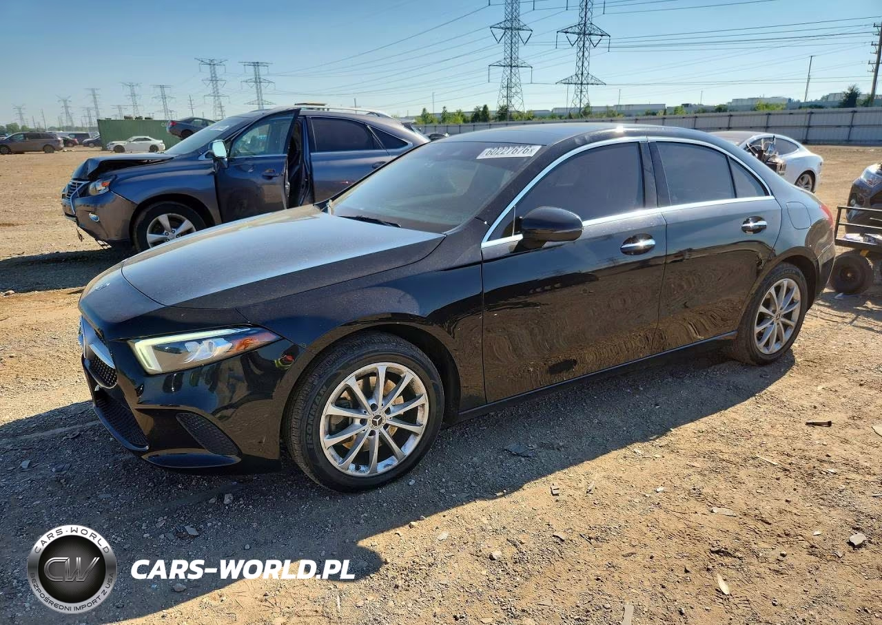 2019 Mercedes-Benz A 220 4Matic – zdjęcie 1 z 12