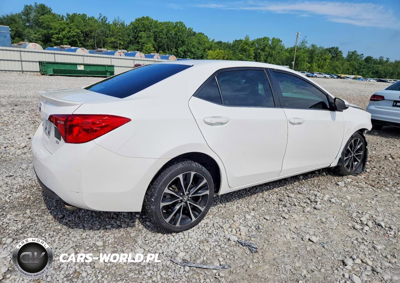 2018 Toyota Corolla Se VIN:2T1BURHE6JC065931 - 3