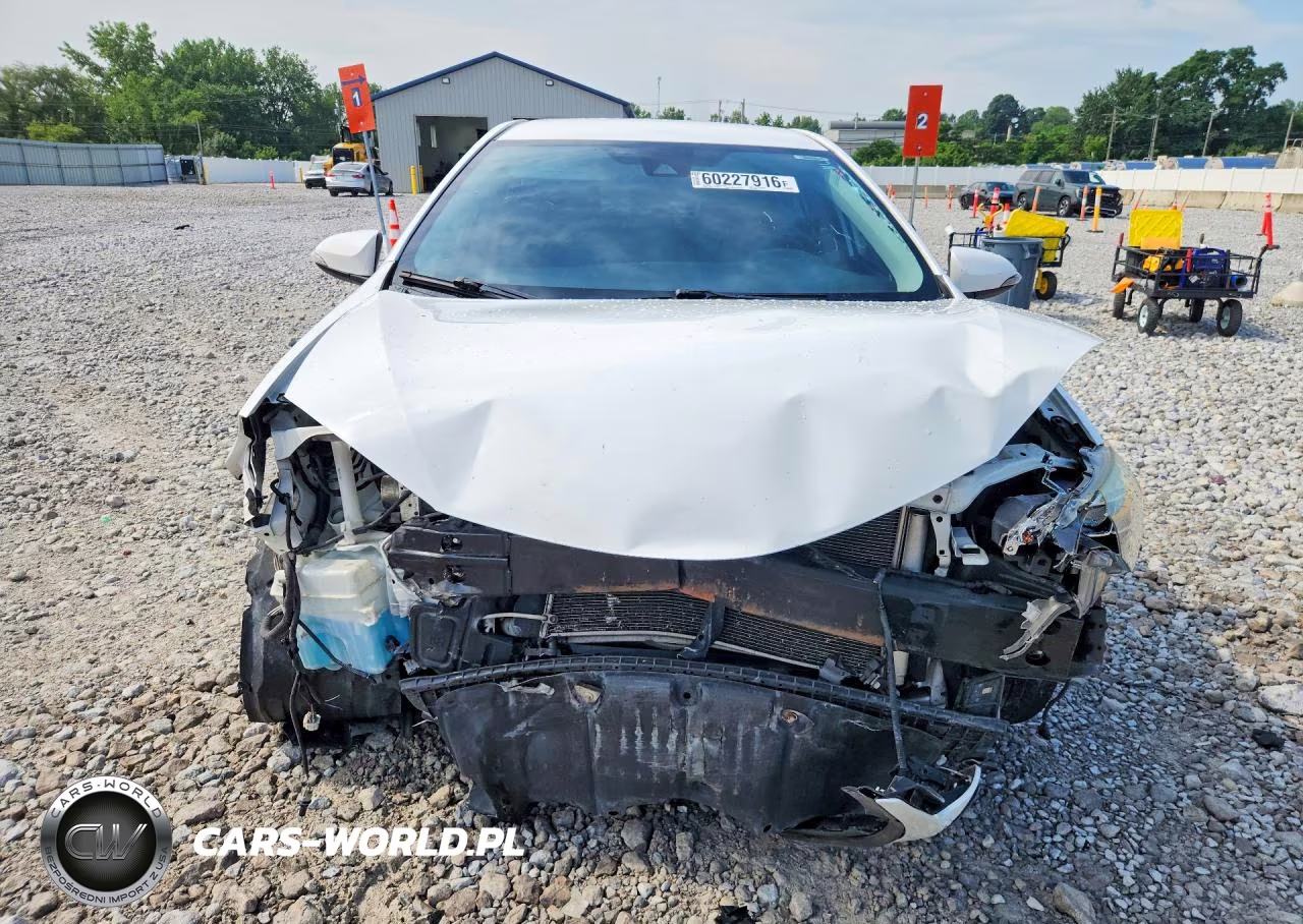 2018 Toyota Corolla Se VIN:2T1BURHE6JC065931 - 5