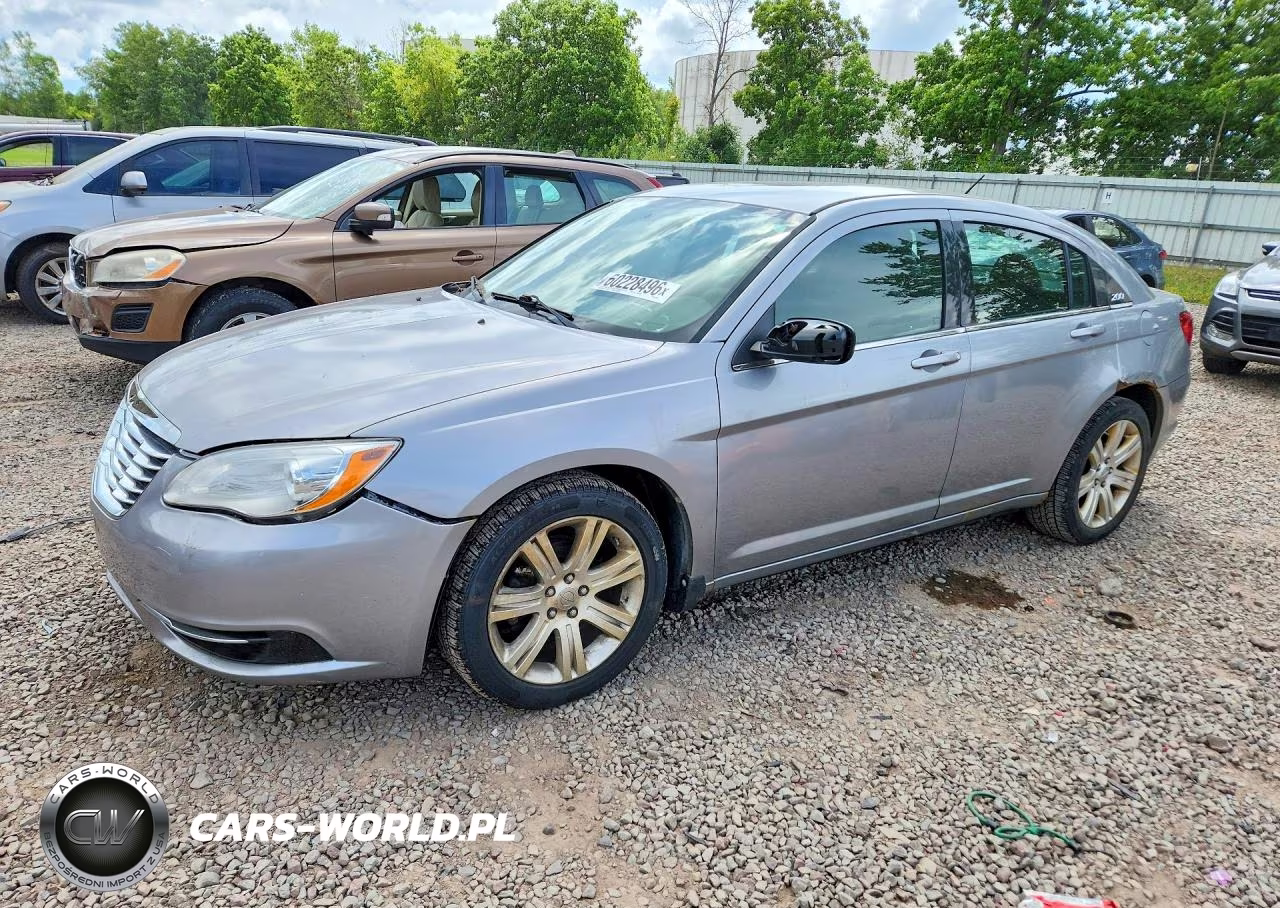 2013 Chrysler 200 Lx – zdjęcie 1 z 12
