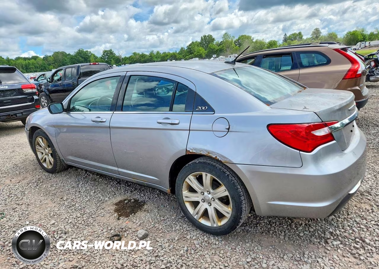 2013 Chrysler 200 Lx VIN:1C3CCBAB1DN670086 - 2