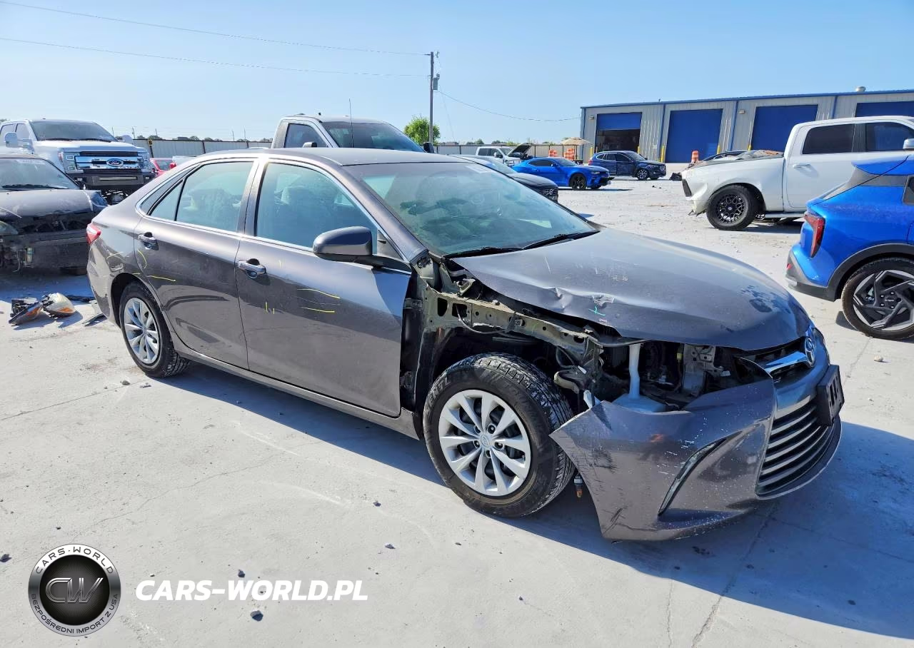 2017 Toyota Camry Le VIN:4T1BF1FK1HU434966 - 4