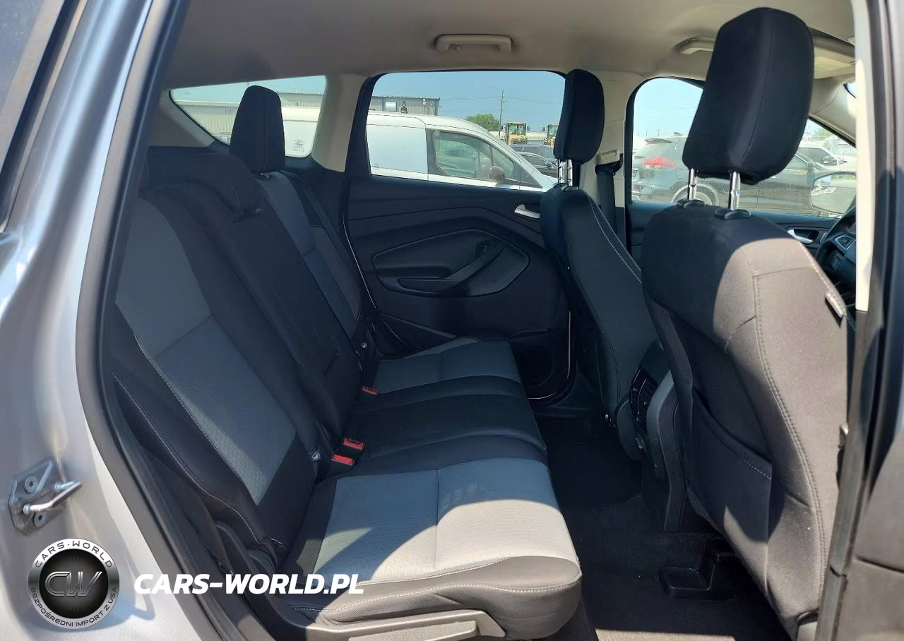 2018 Ford Escape Se VIN:1FMCU9GD9JUA74358 - 10