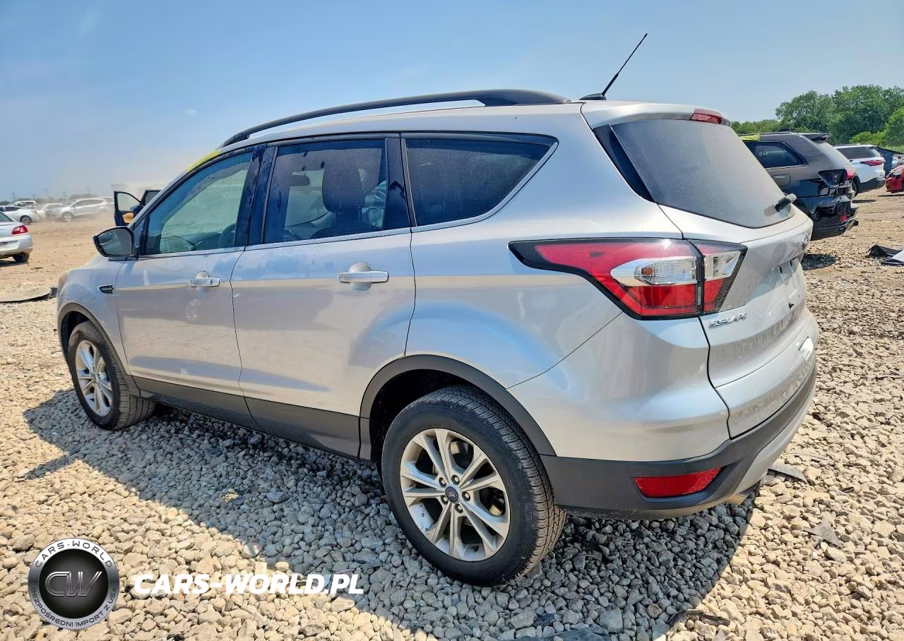 2018 Ford Escape Se VIN:1FMCU9GD9JUA74358 - 2