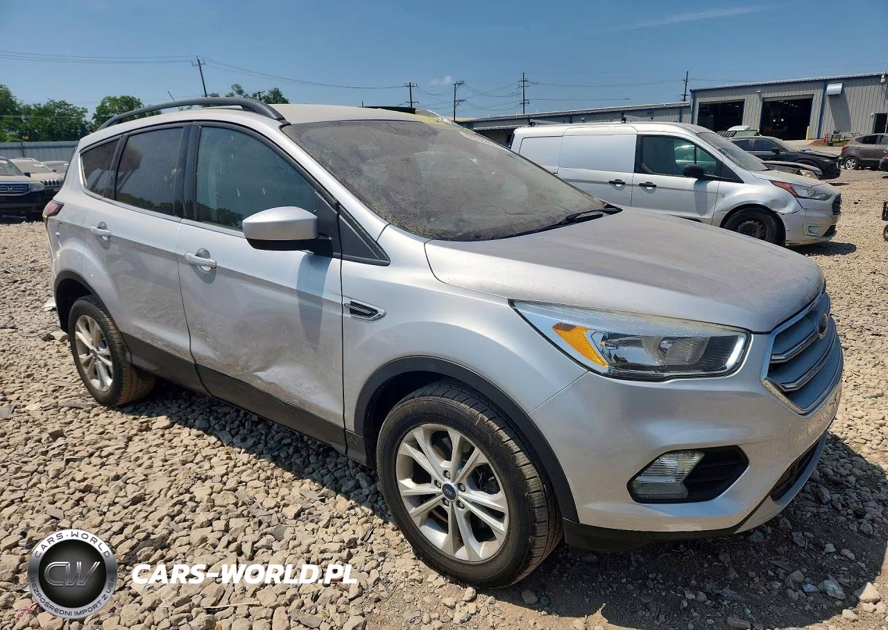 2018 Ford Escape Se VIN:1FMCU9GD9JUA74358 - 4