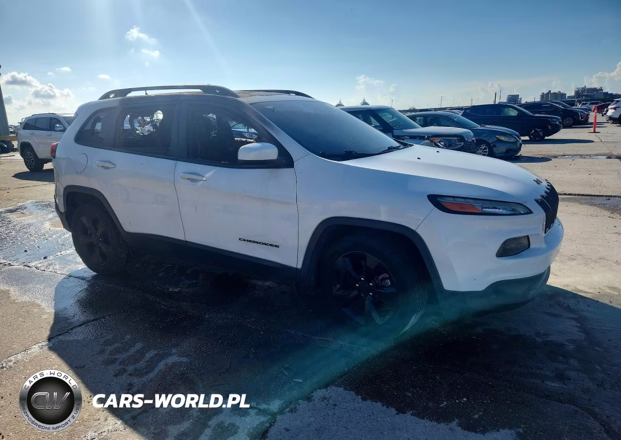 2016 Jeep Cherokee Latitude VIN:1C4PJLCB4GW216578 - 4