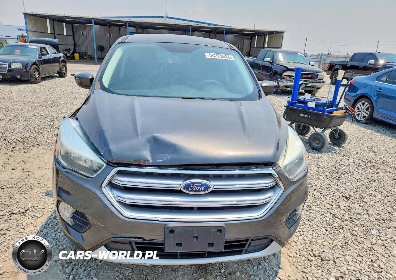 2017 Ford Escape Se VIN:1FMCU9GD8HUE72865 - 5
