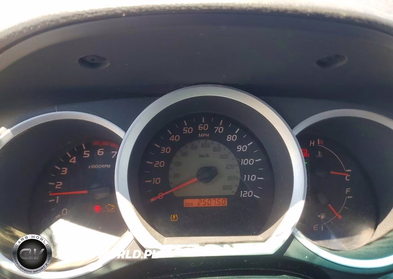 2008 Toyota Tacoma Double Cab VIN:5TELU42N78Z471379 - 9