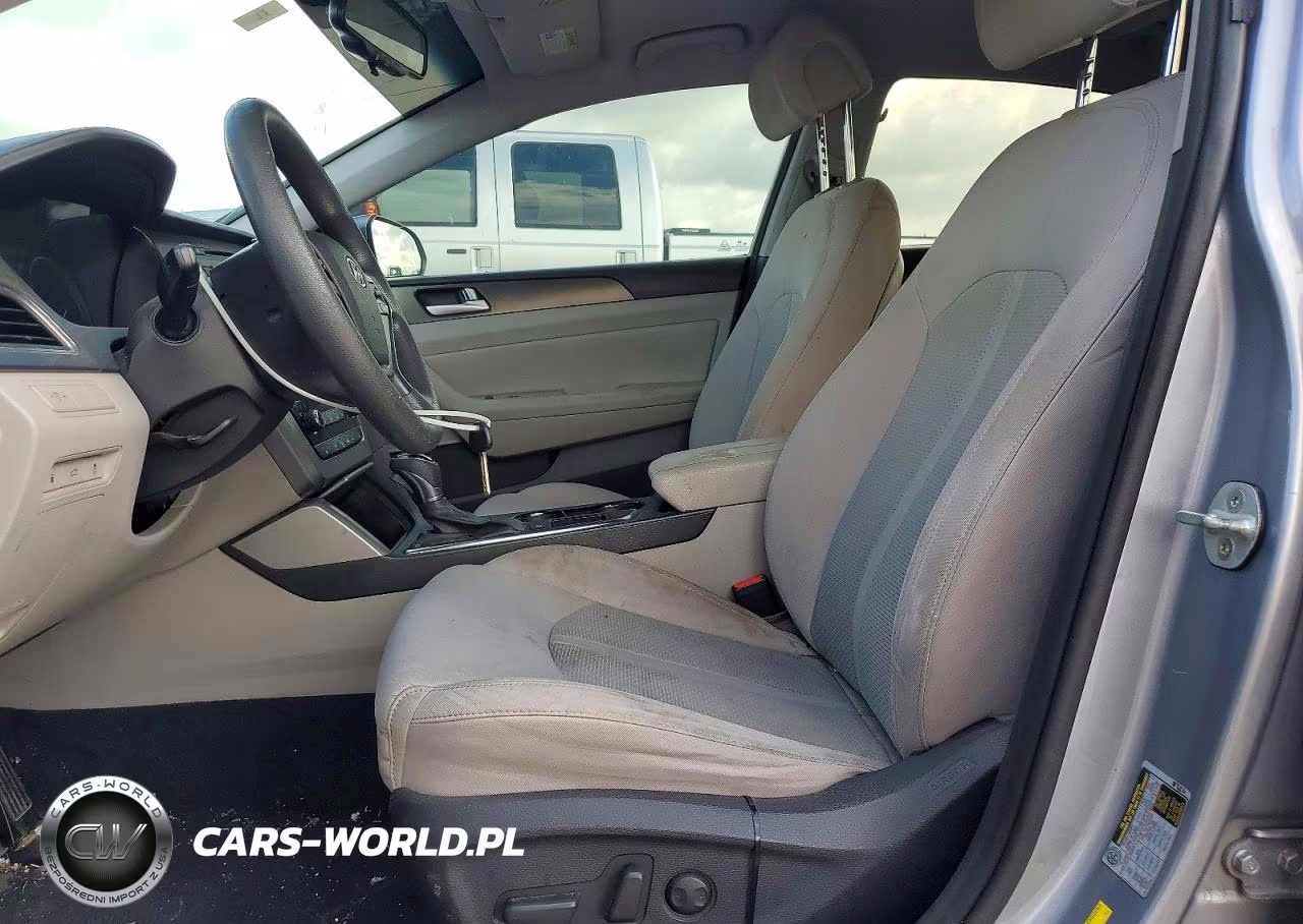 2015 Hyundai Sonata Sport VIN:5NPE34AF2FH125682 - 7