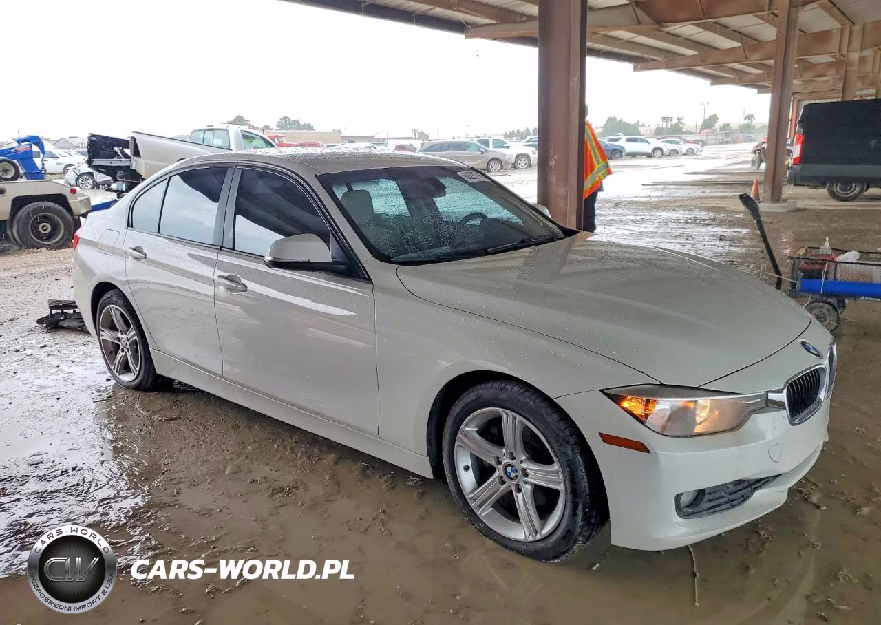 2015 BMW 320 I VIN:WBA3B1C58FK136052 - 4