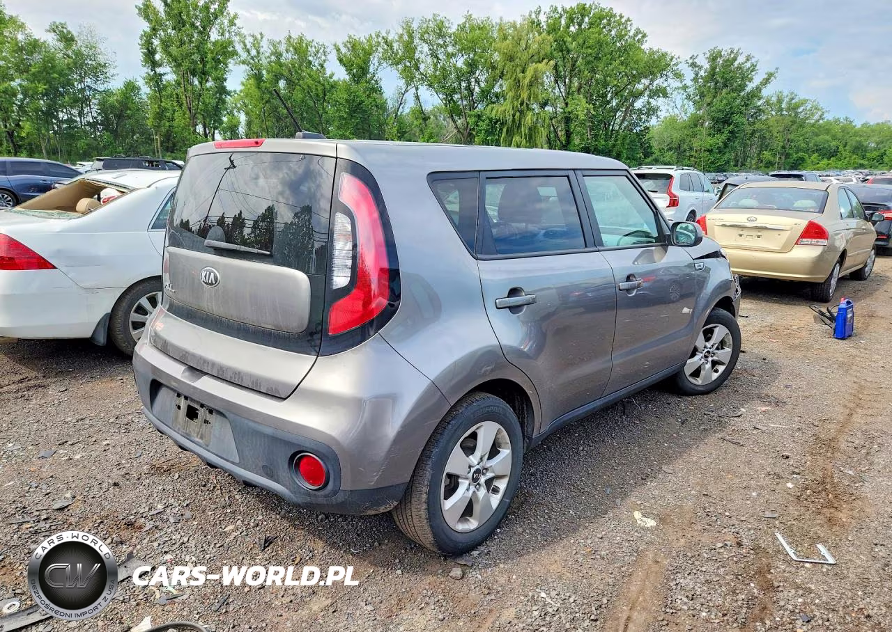 2018 Kia Soul Base VIN:KNDJN2A25J7602273 - 3