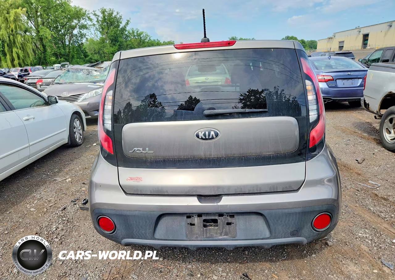 2018 Kia Soul Base VIN:KNDJN2A25J7602273 - 6