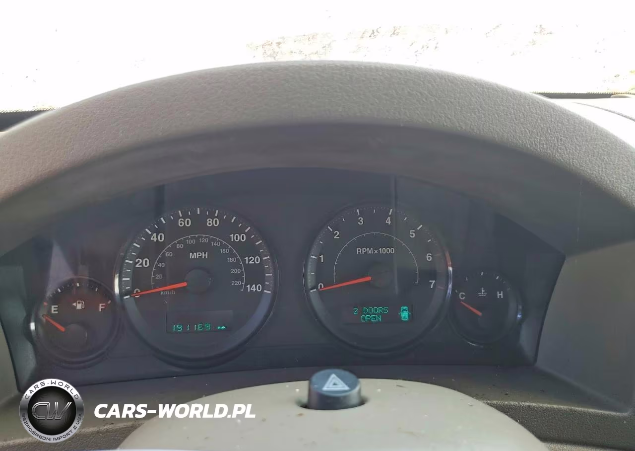 2005 Jeep Grand Cherokee Laredo VIN:1J4GS48KX5C602734 - 9