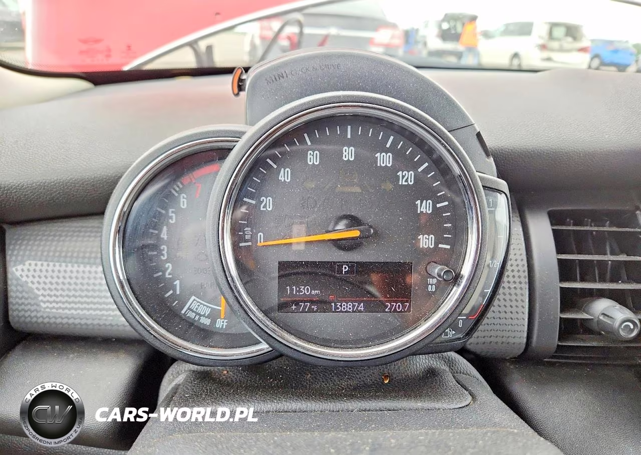 2018 Mini Cooper VIN:WMWXP5C56J2G62699 - 9