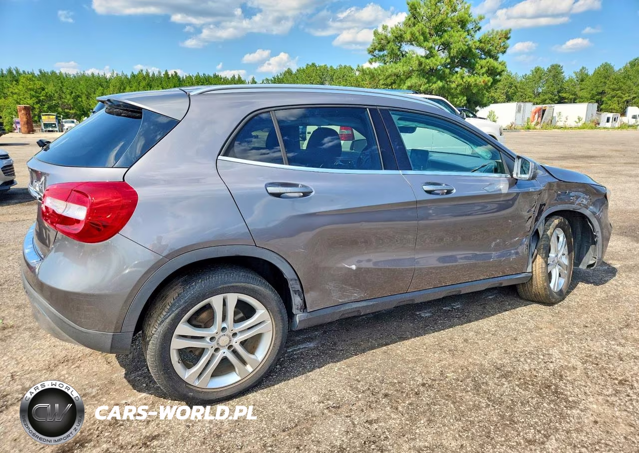 2018 Mercedes-Benz Gla 250 4Matic VIN:WDCTG4GB3JJ371070 - 3