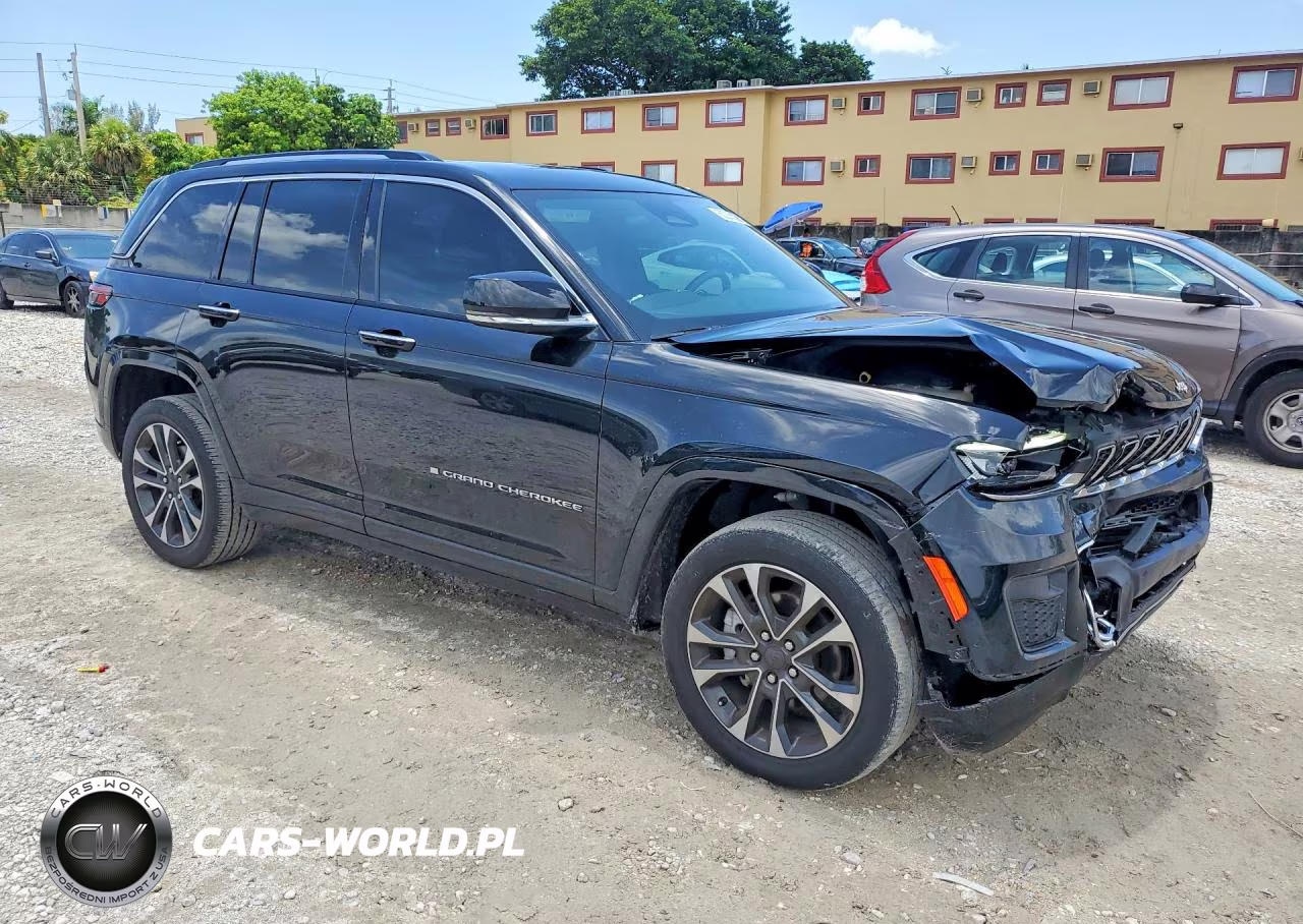 2023 Jeep Grand Cherokee Overland VIN:1C4RJGDG5PC544989 - 4