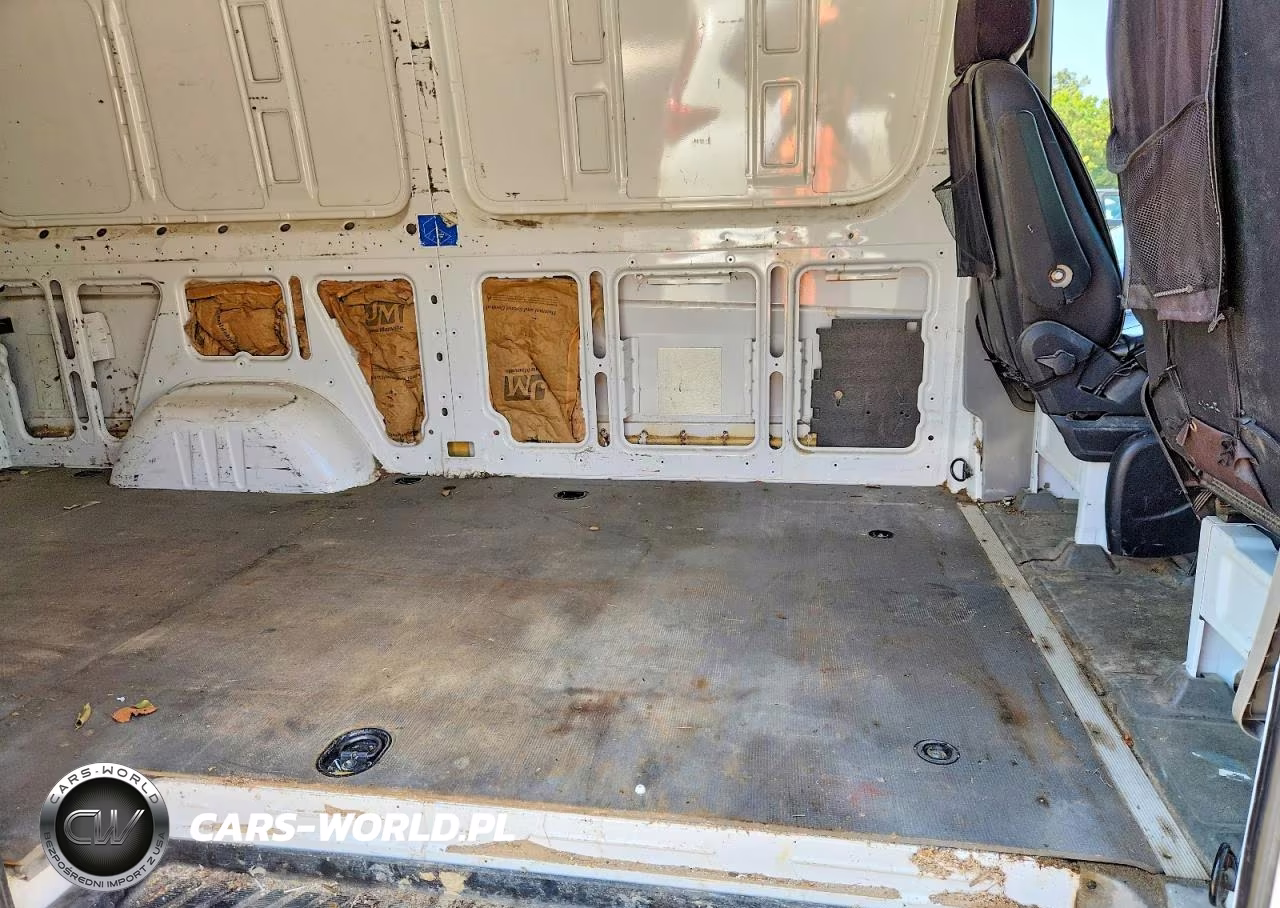 2012 Mercedes-Benz Sprinter 2500 VIN:WD3PE7CC7C5622286 - 11