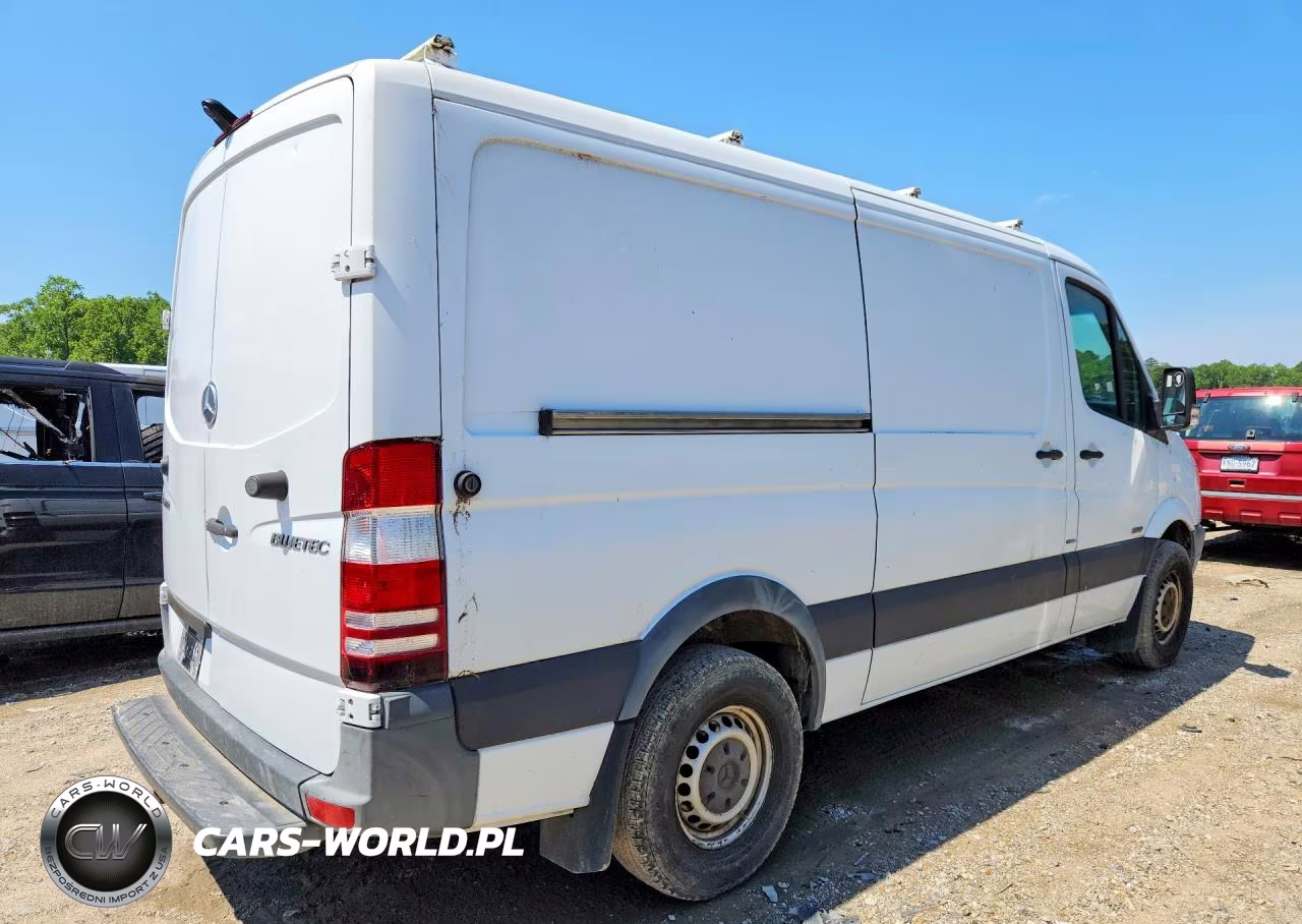 2012 Mercedes-Benz Sprinter 2500 VIN:WD3PE7CC7C5622286 - 3