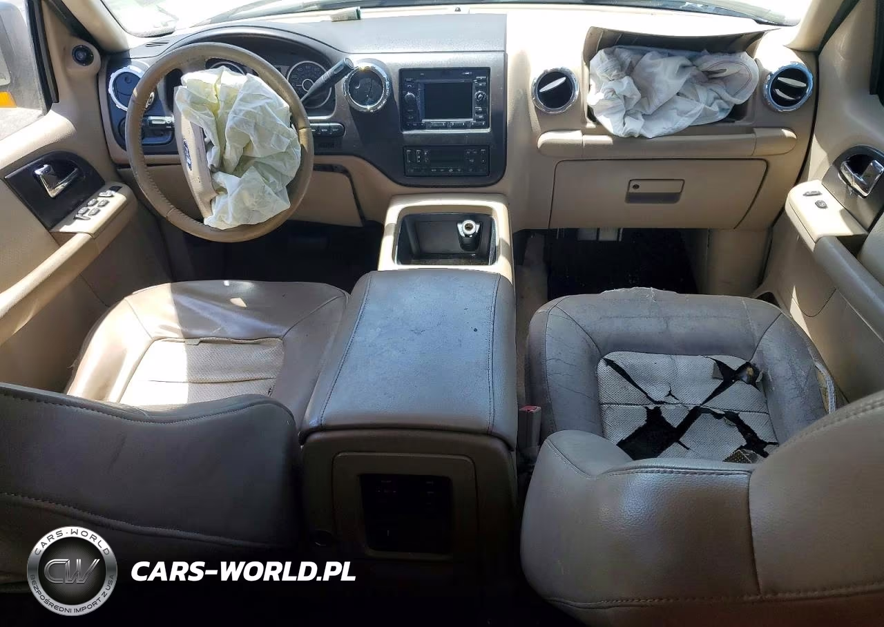 2005 Ford Expedition Eddie Bauer VIN:1FMFU175X5LA68801 - 8