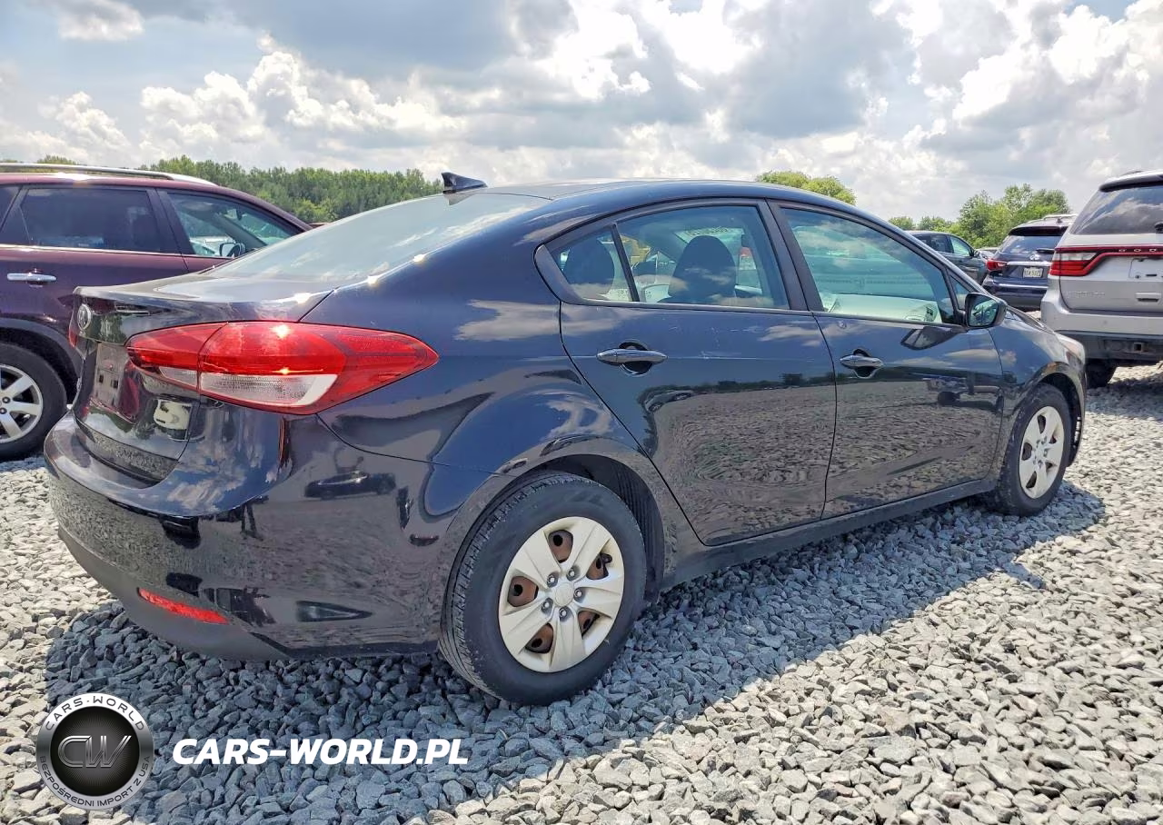 2018 Kia Forte VIN:3KPFL4A74JE194822 - 3
