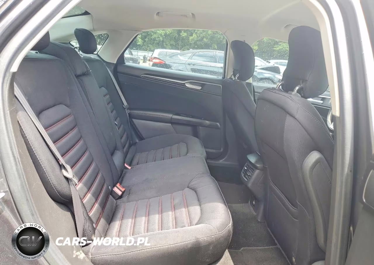 2015 Ford Fusion Se VIN:3FA6P0H75FR141815 - 10