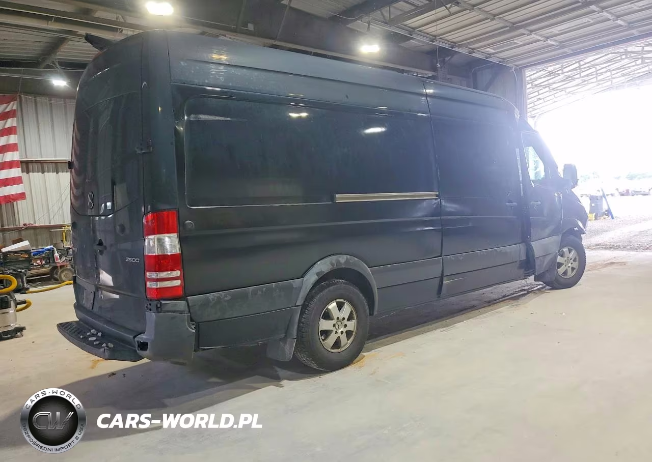 2018 Mercedes-Benz Sprinter 2500 VIN:WD4PE8CD9JP626660 - 3