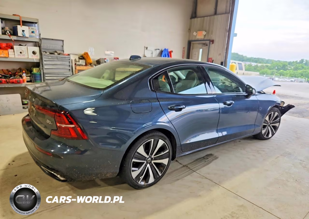 2022 Volvo S60 B5 Momentum VIN:7JRL12TZ4NG154209 - 3
