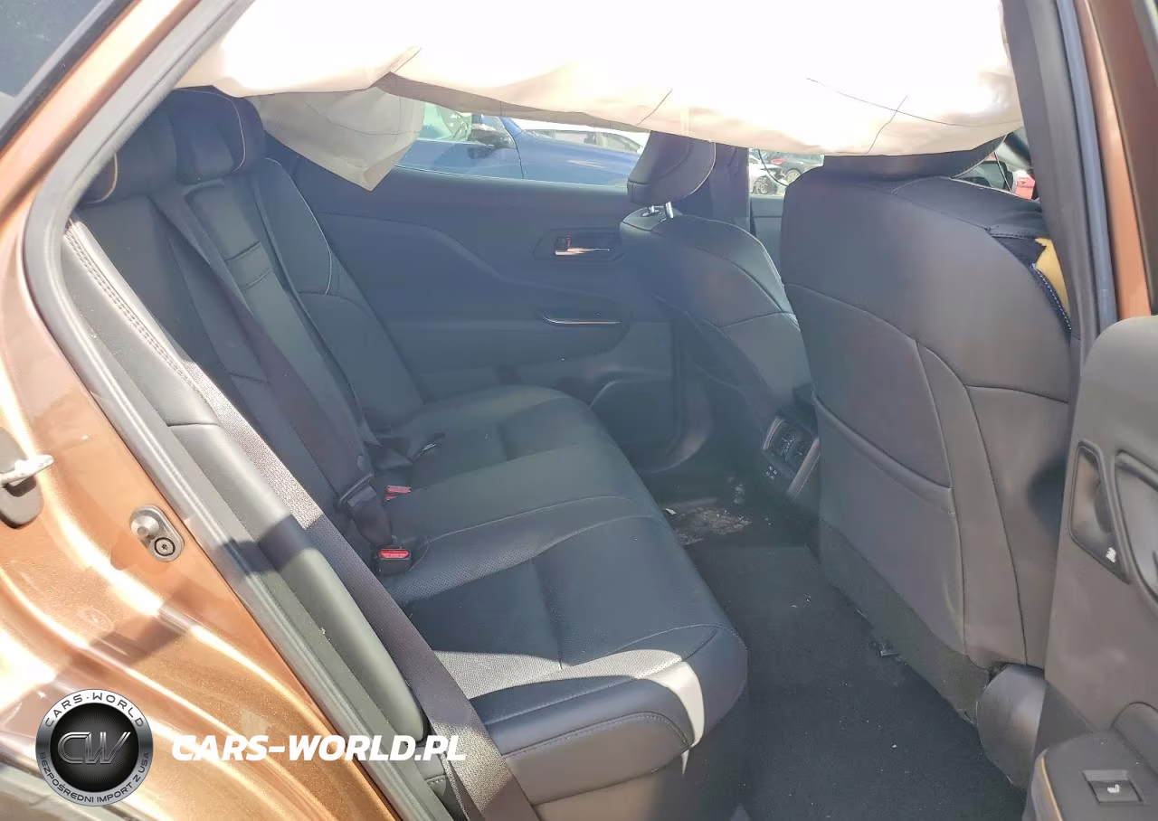 2023 Toyota Crown Platinum VIN:JTDAFAAF8P3002759 - 10