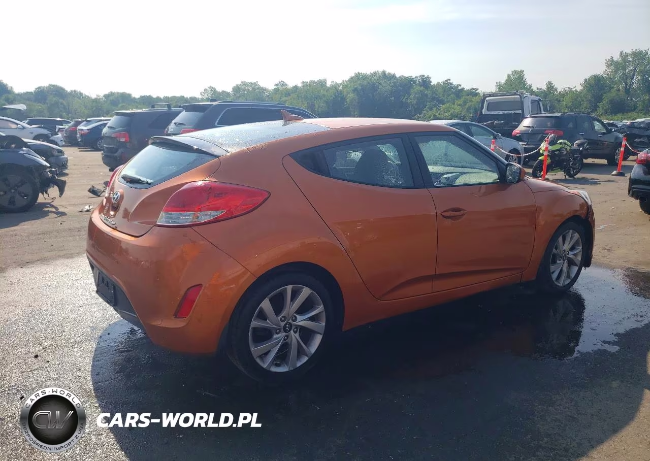 2016 Hyundai Veloster Base VIN:KMHTC6AD5GU252995 - 3