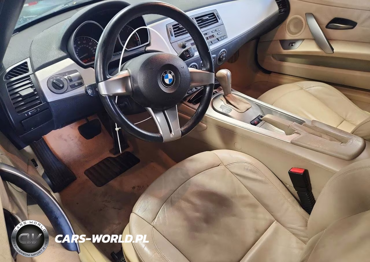 2003 BMW Z4 3.0 VIN:4USBT53463LU03487 - 8