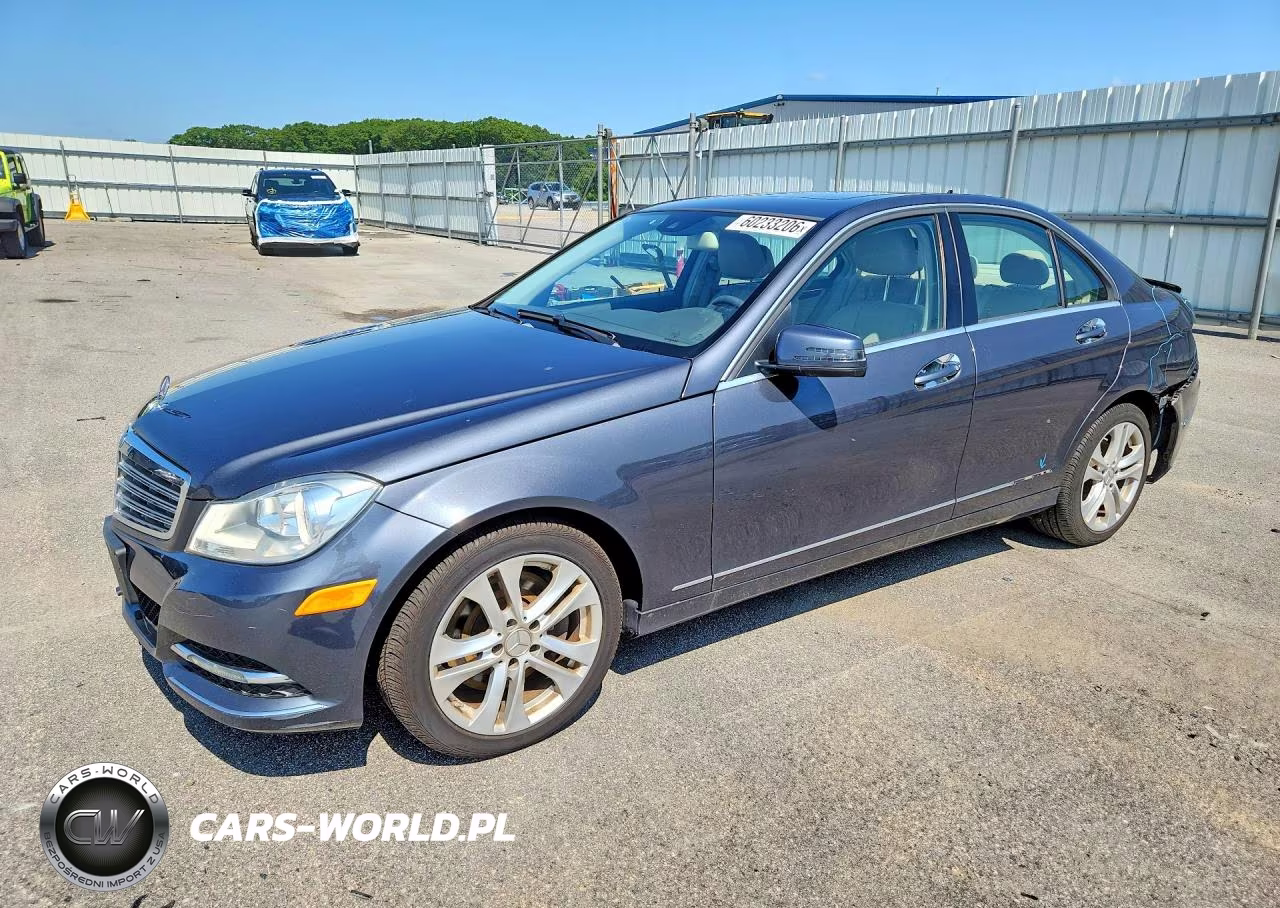 2014 Mercedes-Benz C 300 4Matic – zdjęcie 1 z 12