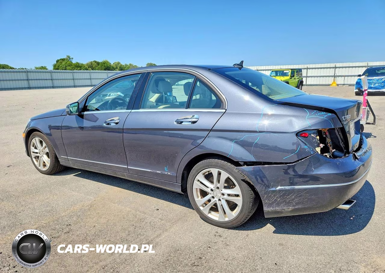 2014 Mercedes-Benz C 300 4Matic VIN:WDDGF8AB0ER305910 - 2