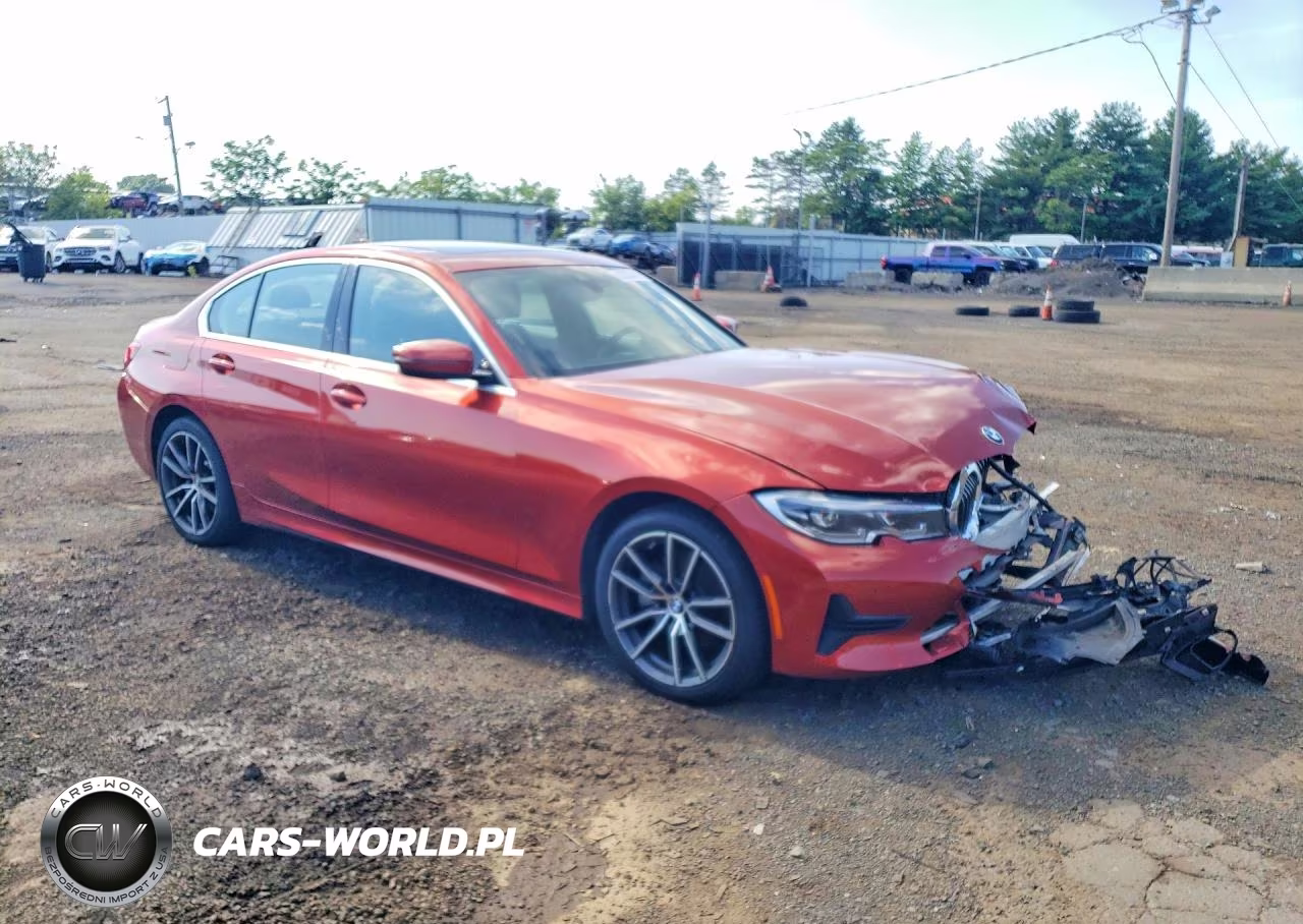 2019 BMW 330Xi VIN:WBA5R7C51KAJ82619 - 4