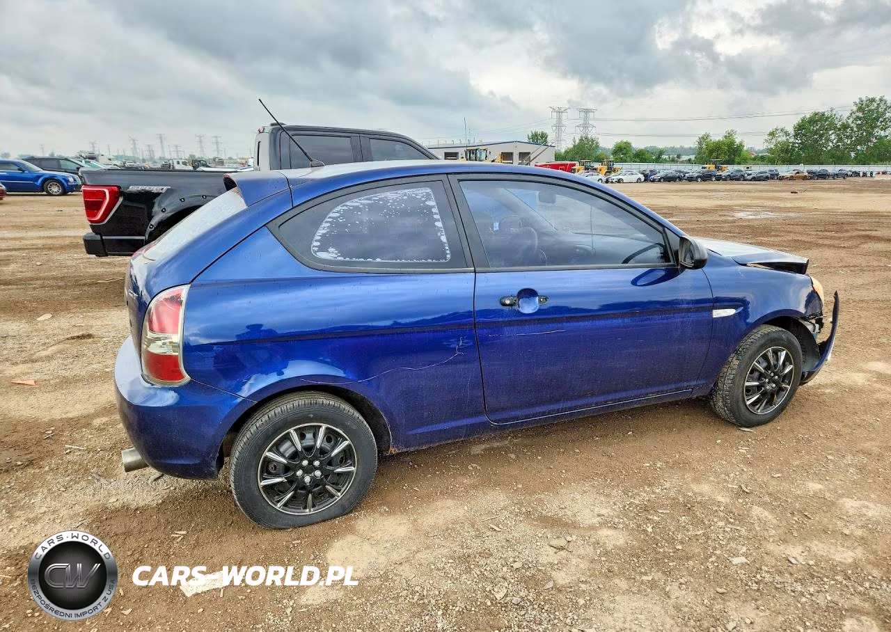 2008 Hyundai Accent Gs VIN:KMHCM36C28U096654 - 3